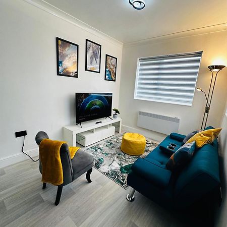 Cozy Haven Your Perfect 1Bed Le2 Leicester Kültér fotó